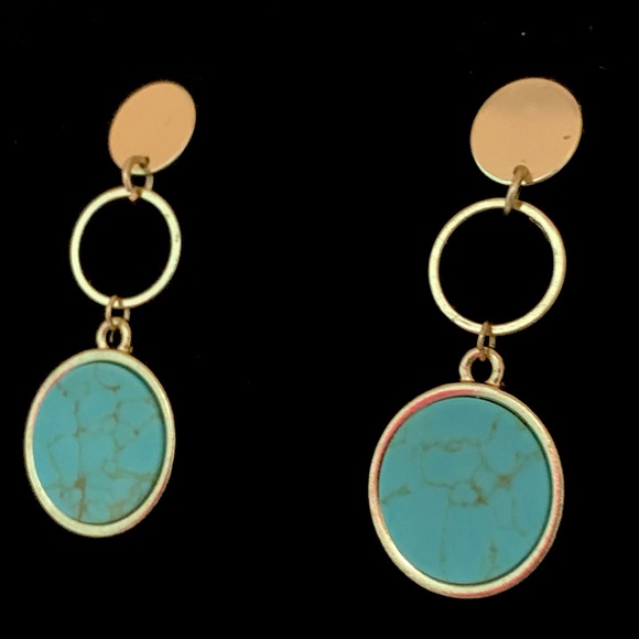 Little Accessory - Picture 3 of 4